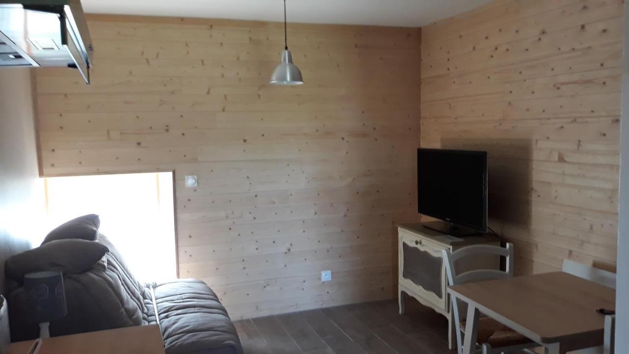 Agreable Gite En Pleine Nature Parmilieu Ngoại thất bức ảnh