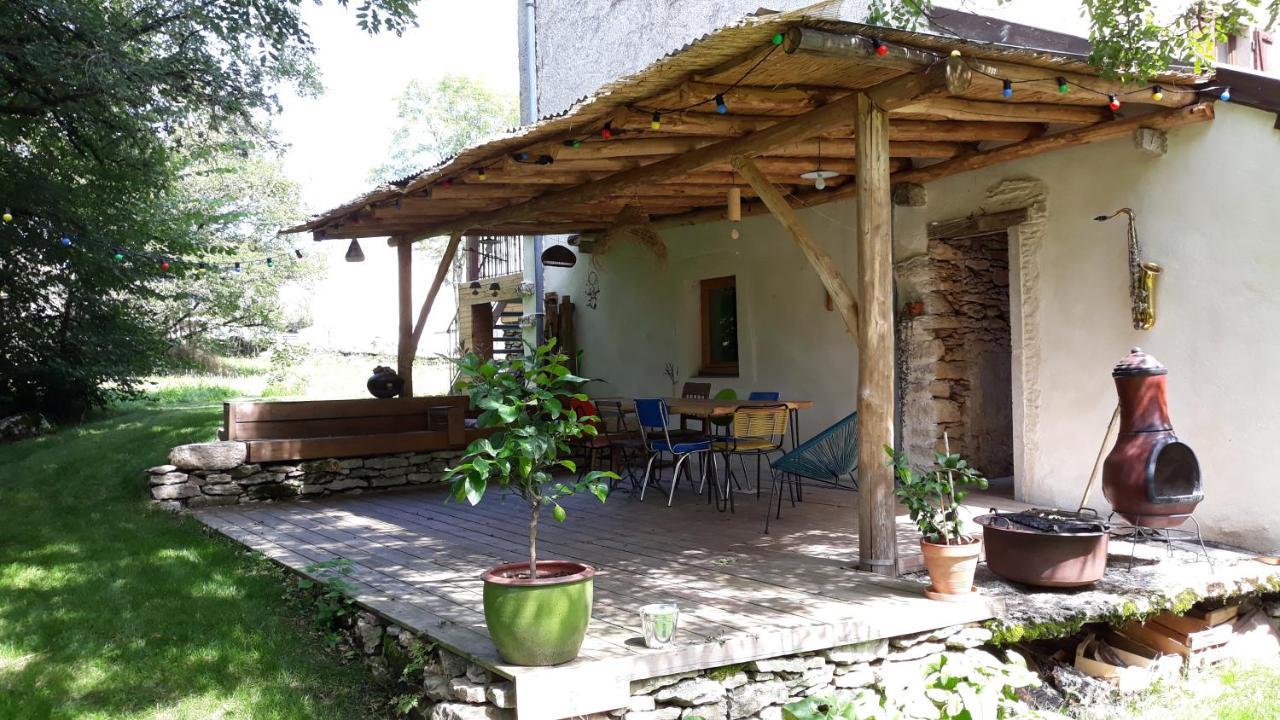 Agreable Gite En Pleine Nature Parmilieu Ngoại thất bức ảnh